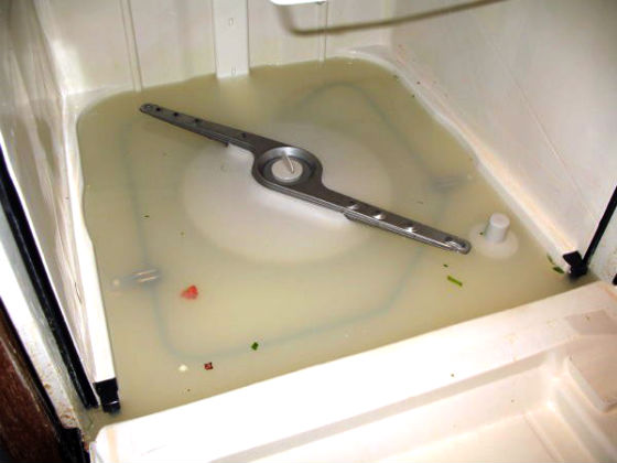 Посудомоечная машина не сливает воду | Вызов стирального мастера на дом в Серпухове